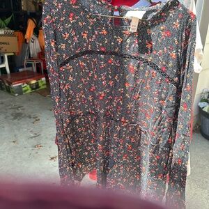 Knox Rose Black Floral blouse with Red and Yellow Accents xxl